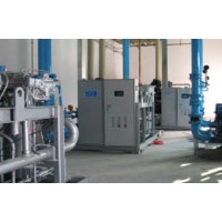 并聯(lián)螺桿制冷機組